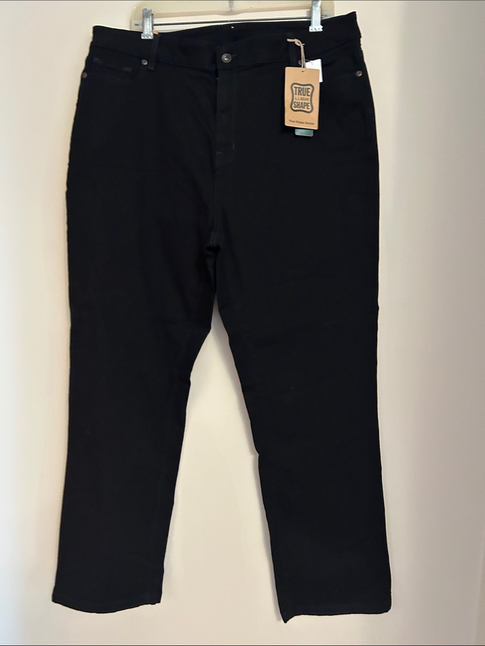 L.L. Bean Slim Classic Jeans in Black size 20 reg new with tags attached